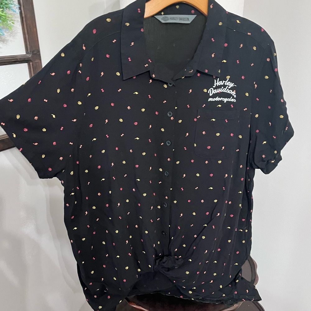 Harley-Davidson Women’s EUC Button Down Shirt sz  Lg